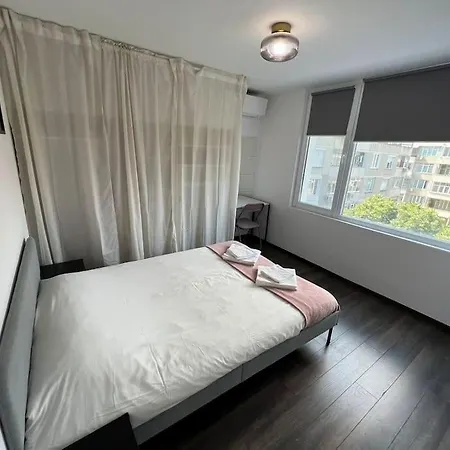 Apartman Modern 2 Bedroom In The Heart Of